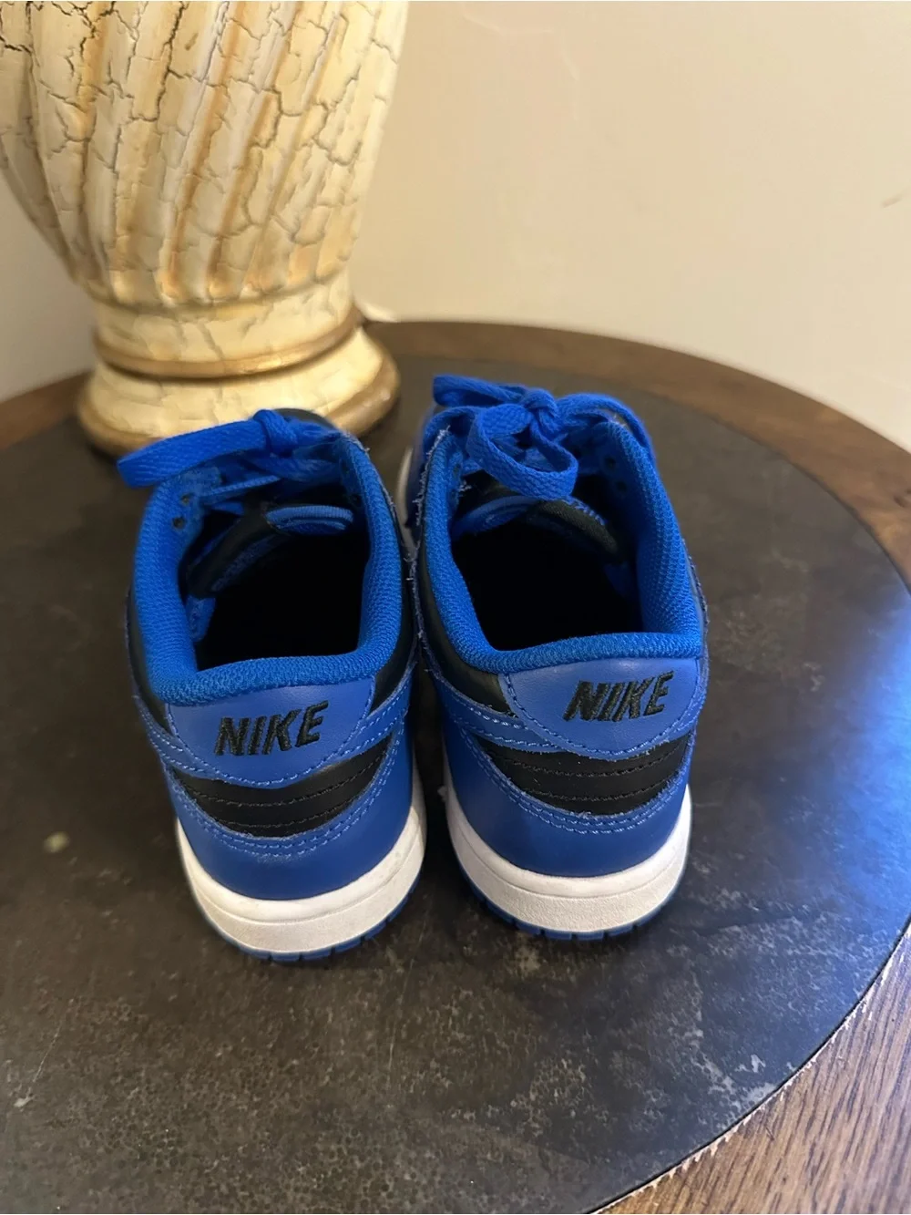 Nike Kids Royal Blue and Black Low-Top Sneakers